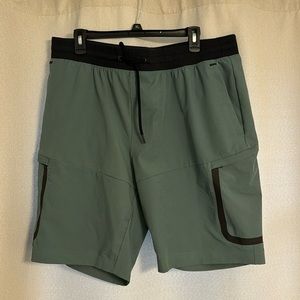 Under Armour Mens cargo shorts XXL